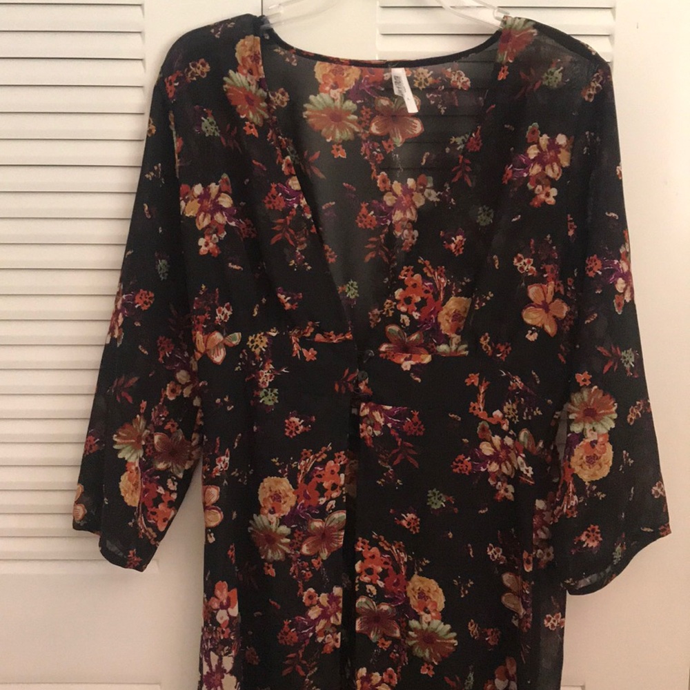Dress - Picture 3 of 6